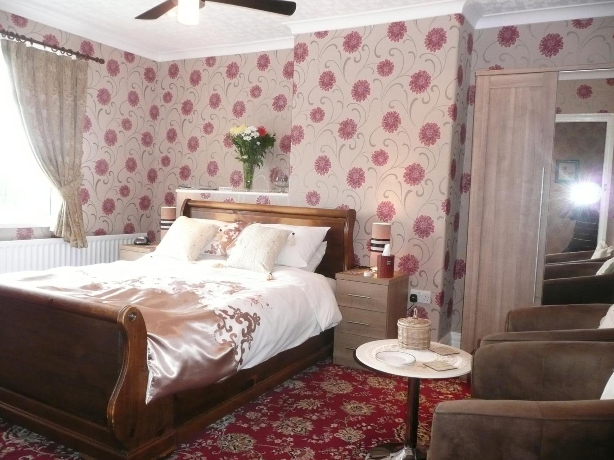 Cherry Blossom Guest House Уитби Екстериор снимка